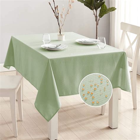It’s so exciting to learn how to make a tablecloth to fit any shape and size table. Written tutorial https://hellosewing.com/how-to-make-a-tablecloth/ (for s...